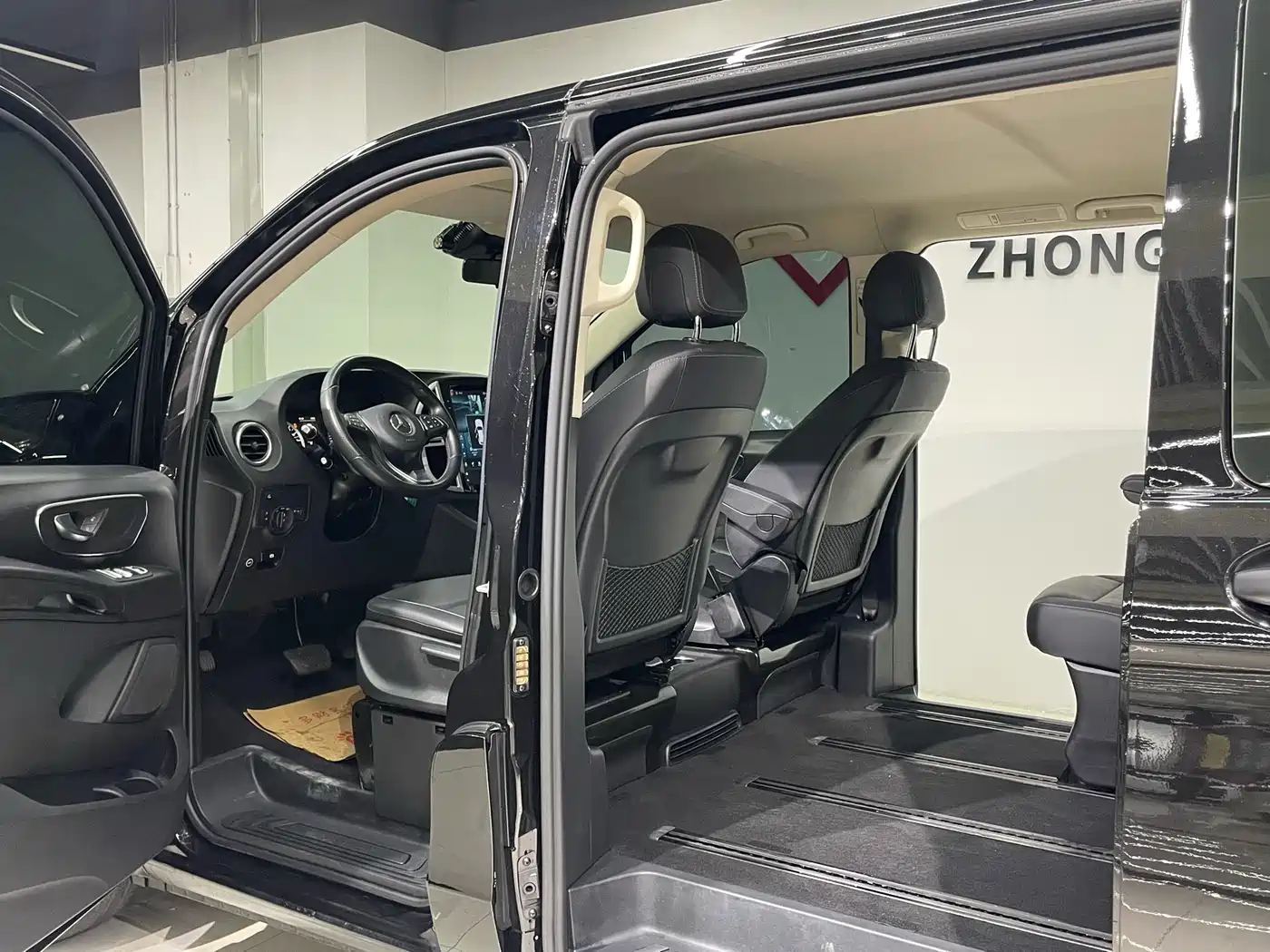 Mercedes-Benz Vito 2018 2.0T Business Edition China VI фото 13