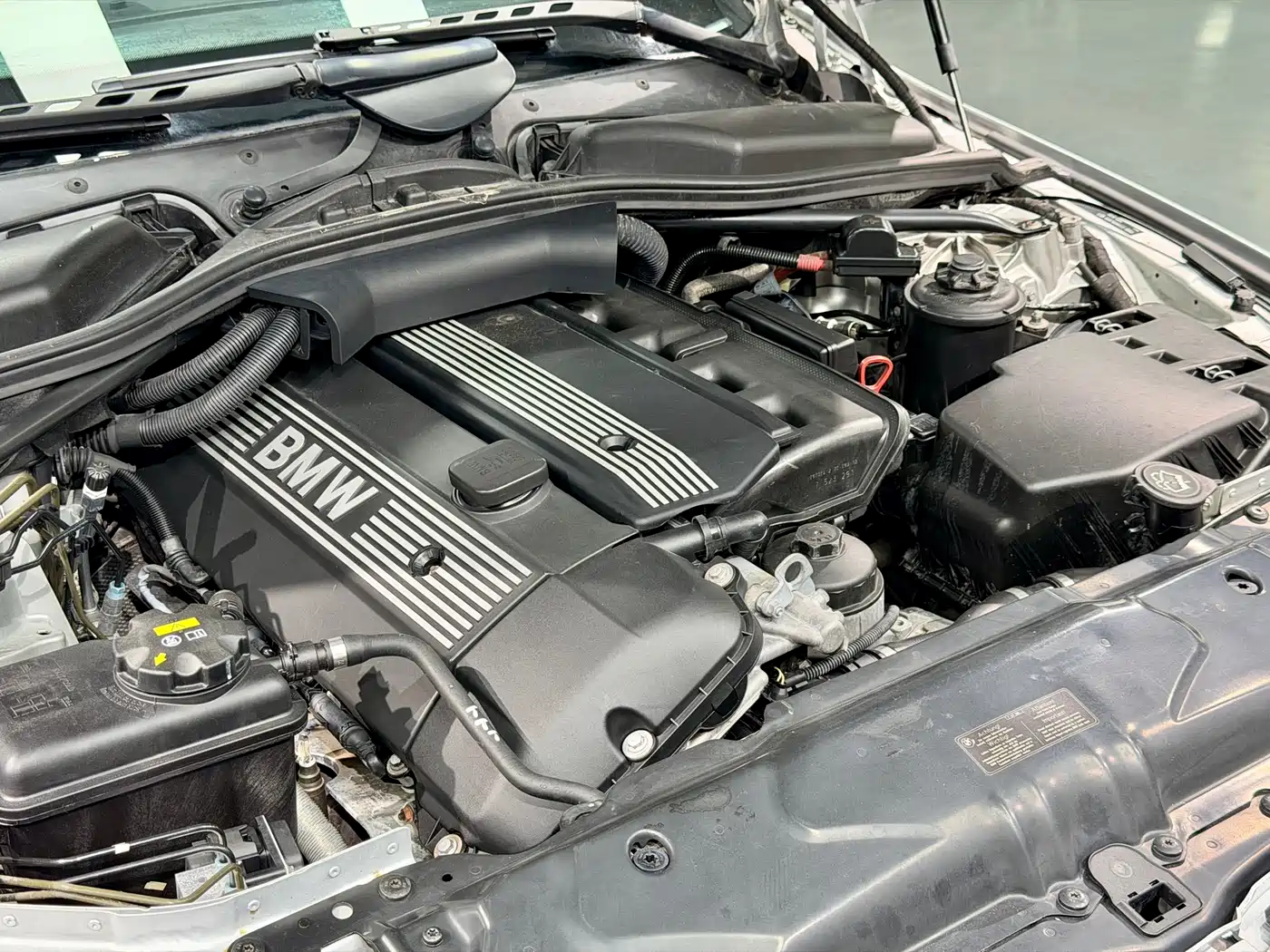 BMW 5 Series 2005 Model 530i фото 18