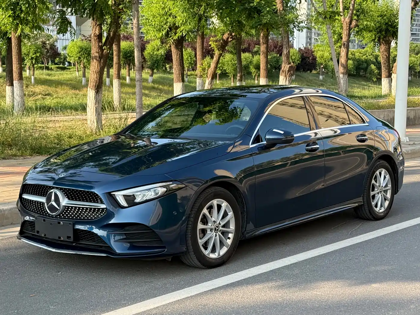 Mercedes-Benz A-Class 2019 A 200 L Sport Sedan