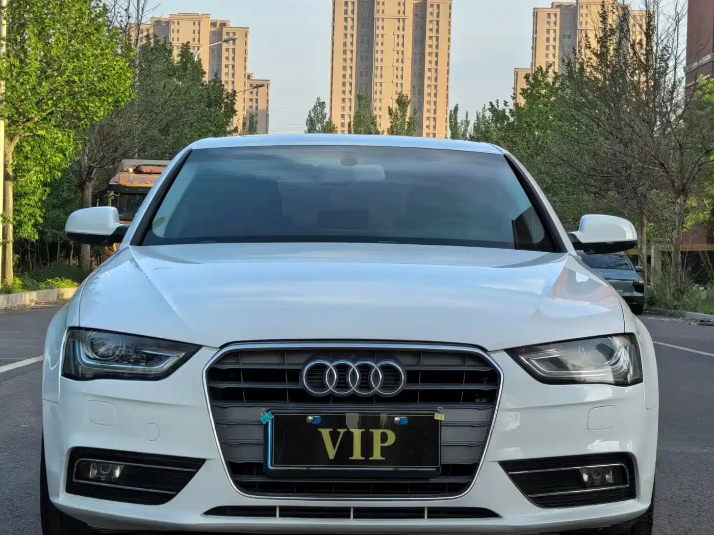 Audi A4L 2013 35 TFSI Automatic Standard фото 2