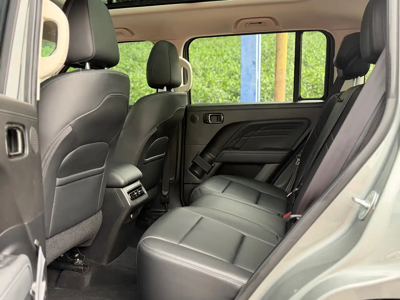 Haval Meng Long NEV 2023 Hi4 102 Explorer Edition фото 19