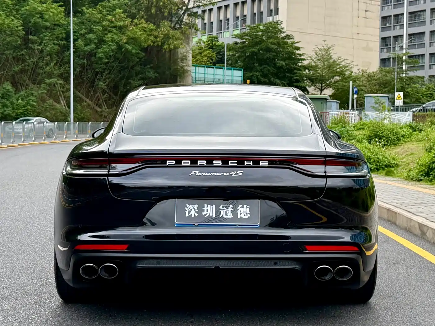 Porsche Panamera 2022 Panamera 4 Executive Long Wheelbase 2.9T фото 6