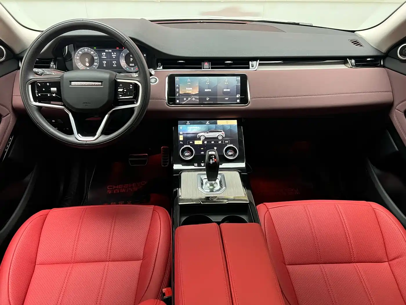 Land Rover Range Rover Evoque 2023 Range Rover Evoque L 249PS Luxury Edition фото 12