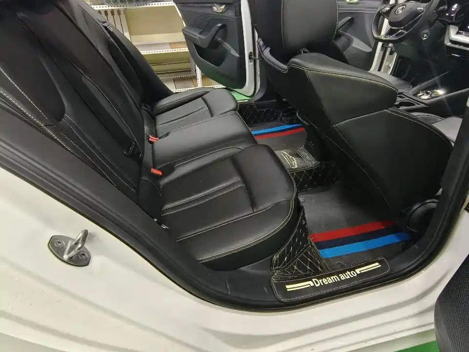 Škoda Octavia 2022 PRO TSI280 Premium Edition фото 9