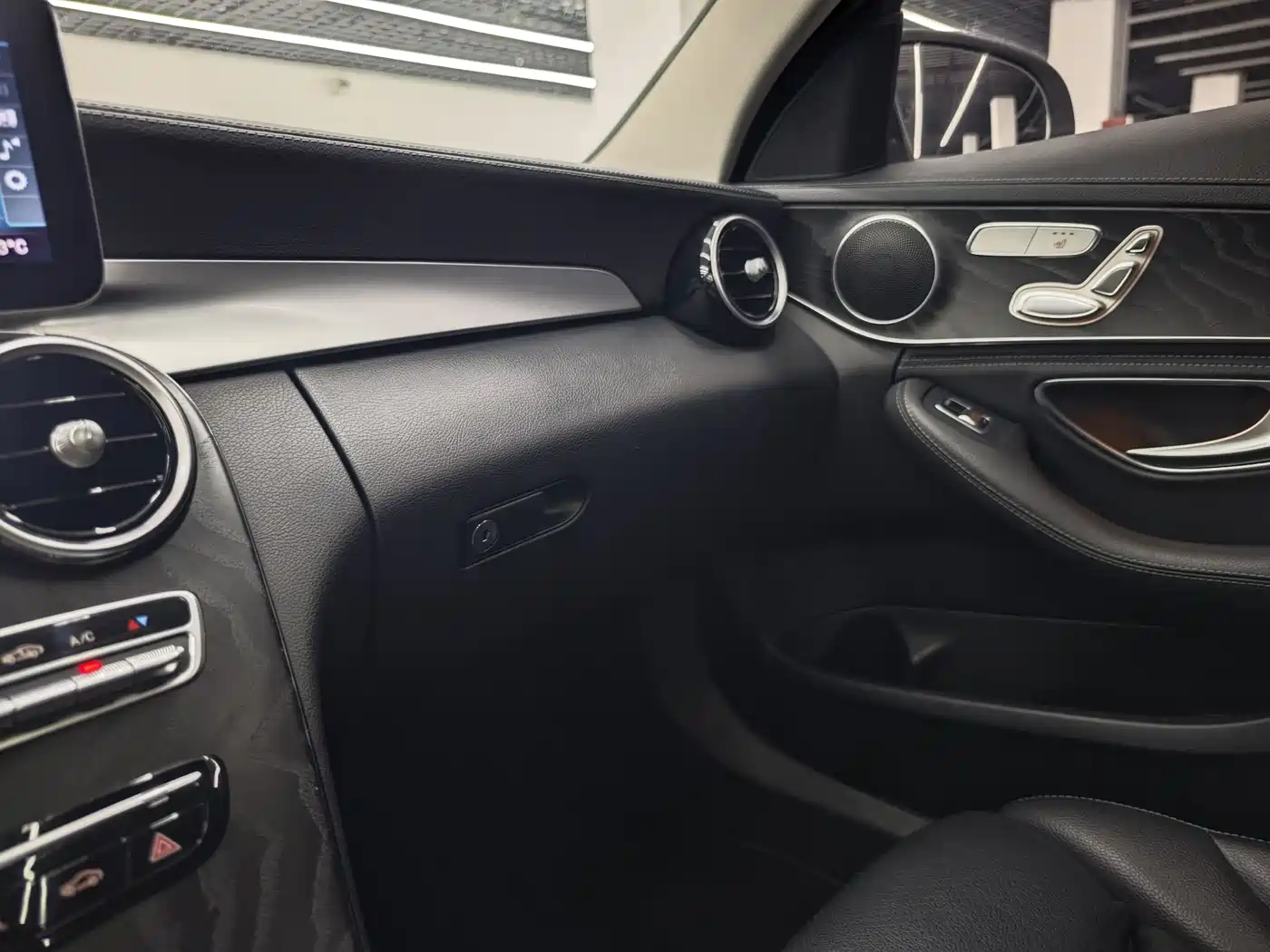 Mercedes-Benz C-Class 2019 C 260 L Sport фото 19