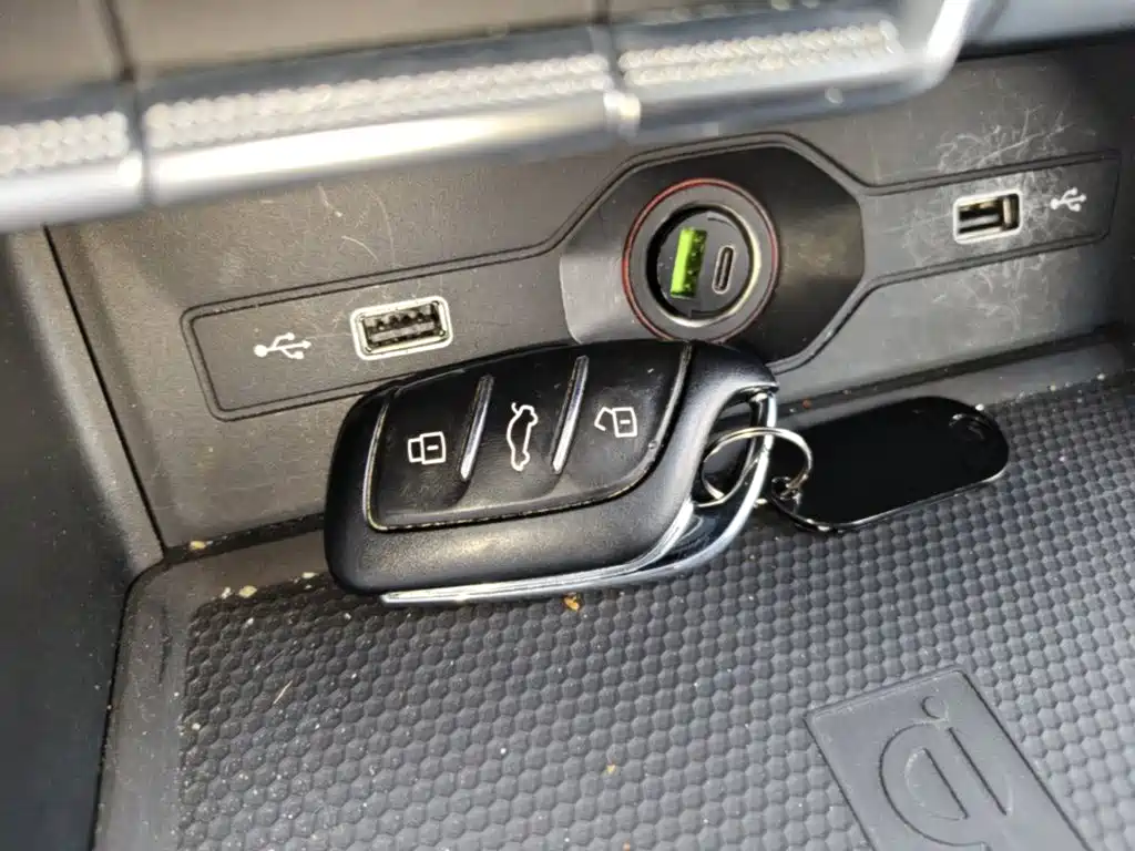 MG Pilot 2021 2021 400TGI Automatic 2WD Trophy Flagship Edition