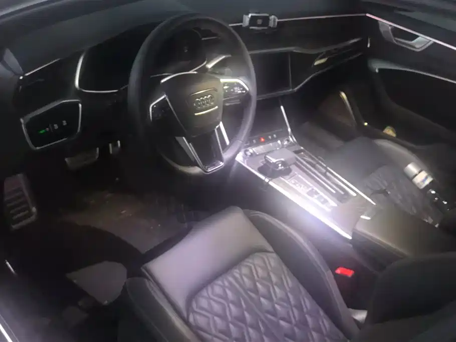 Audi A6L 2025 45 TFSI quattro Premium Sport + Exclusive Package фото 9