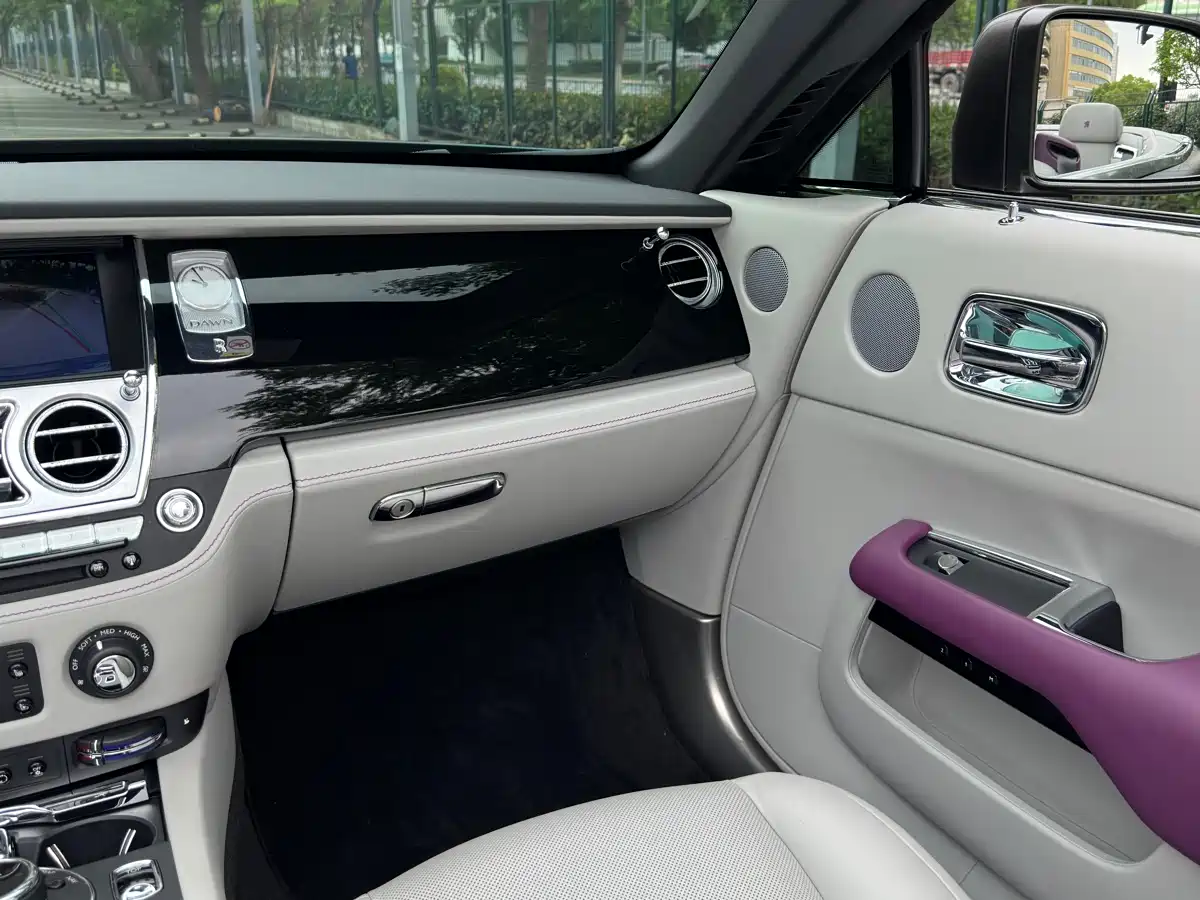 Rolls-Royce Dawn 2020 2018 6.6T Standard