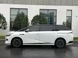 Фото 3 - XPeng X9