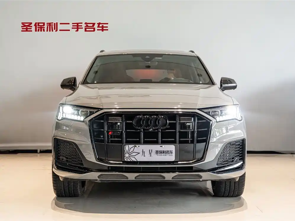 Audi SQ7 2024 4.0 TFSI Dark Knight Edition фото 2
