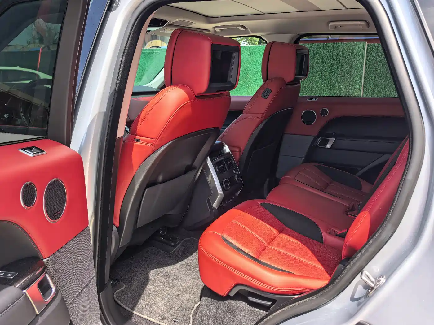 Land Rover Range Rover Sport 2022 3.0 L6 SE фото 9