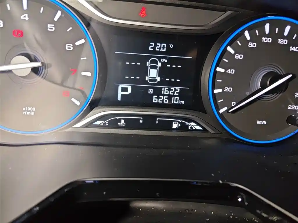 GAC Trumpchi Trumpchi GS4 2018 235T Automatic 2WD Luxury Smart Connect Million Commemorative Edition фото 5