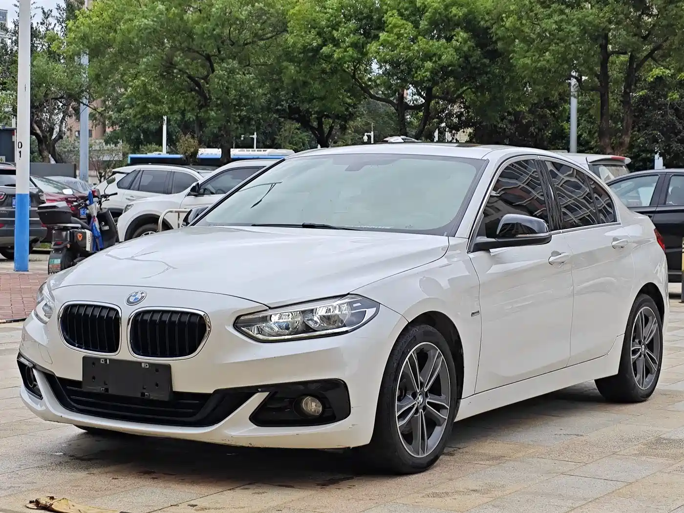 BMW 1 Series 2017 118i Sport