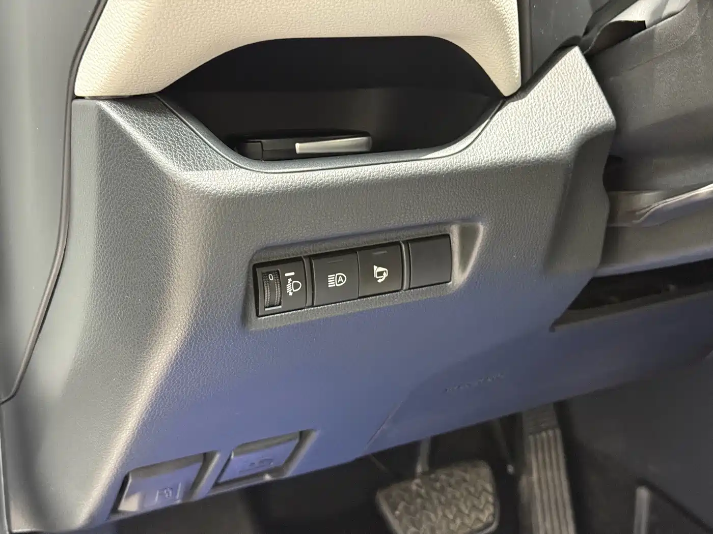 Toyota Wildlander 2020 2020 2.0L CVT AWD Luxury Edition