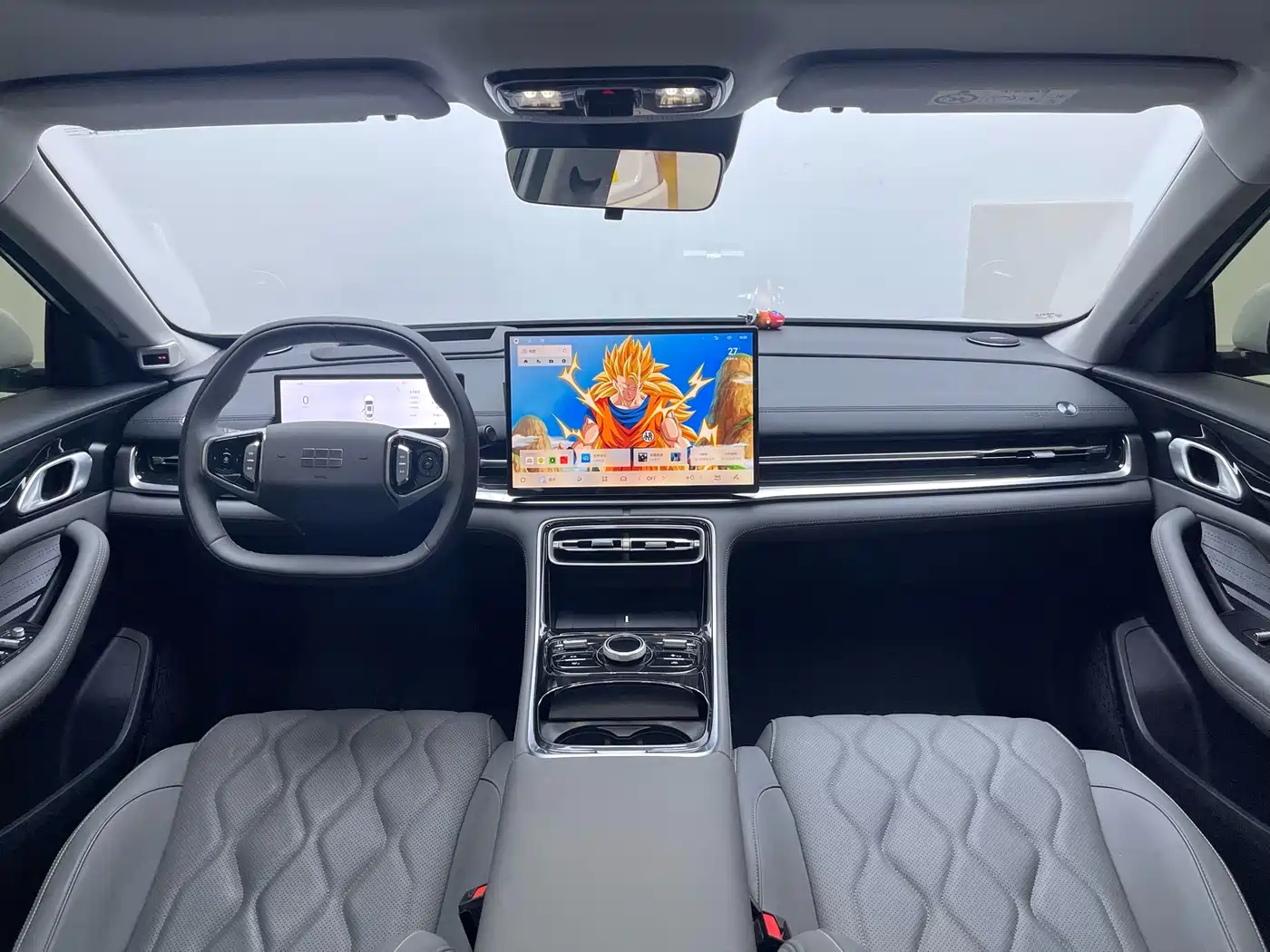 Geely Galaxy Galaxy A7 2025 EM-i 150km Explorer+ Edition фото 16