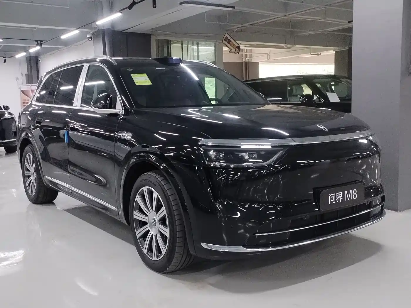 AITO Wenjie AITO M8 2025 Model Extended Range Max+ Edition 53.4kWh 6-Seater фото 3