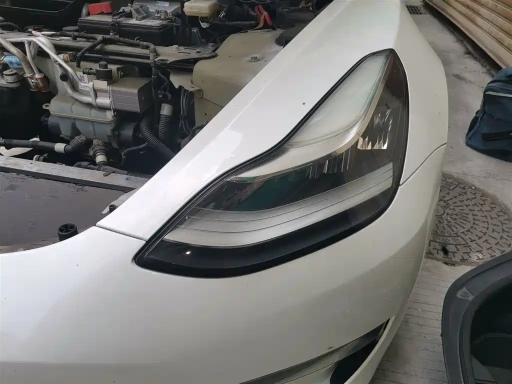 Tesla Model 3 (Import) 2019 2019 Long Range RWD Version
