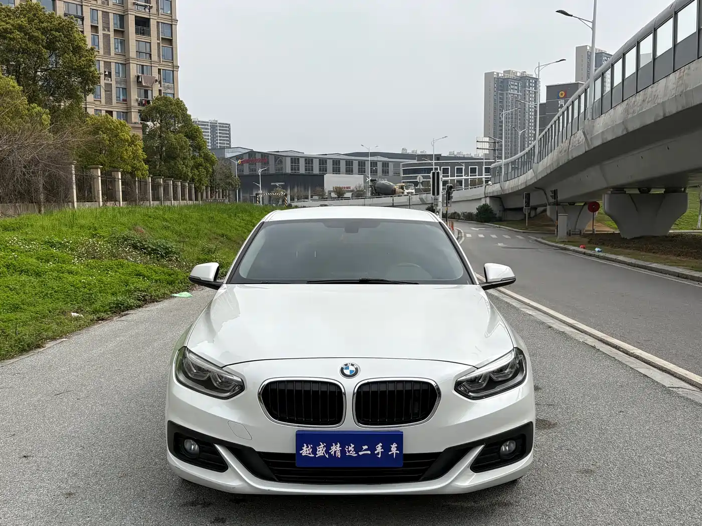 BMW 1 Series 2019 118i Fashion Edition фото 2