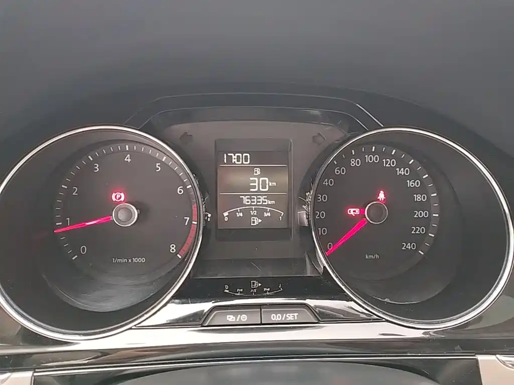 Volkswagen Bora 2014 1.6L Manual Comfort Edition фото 12