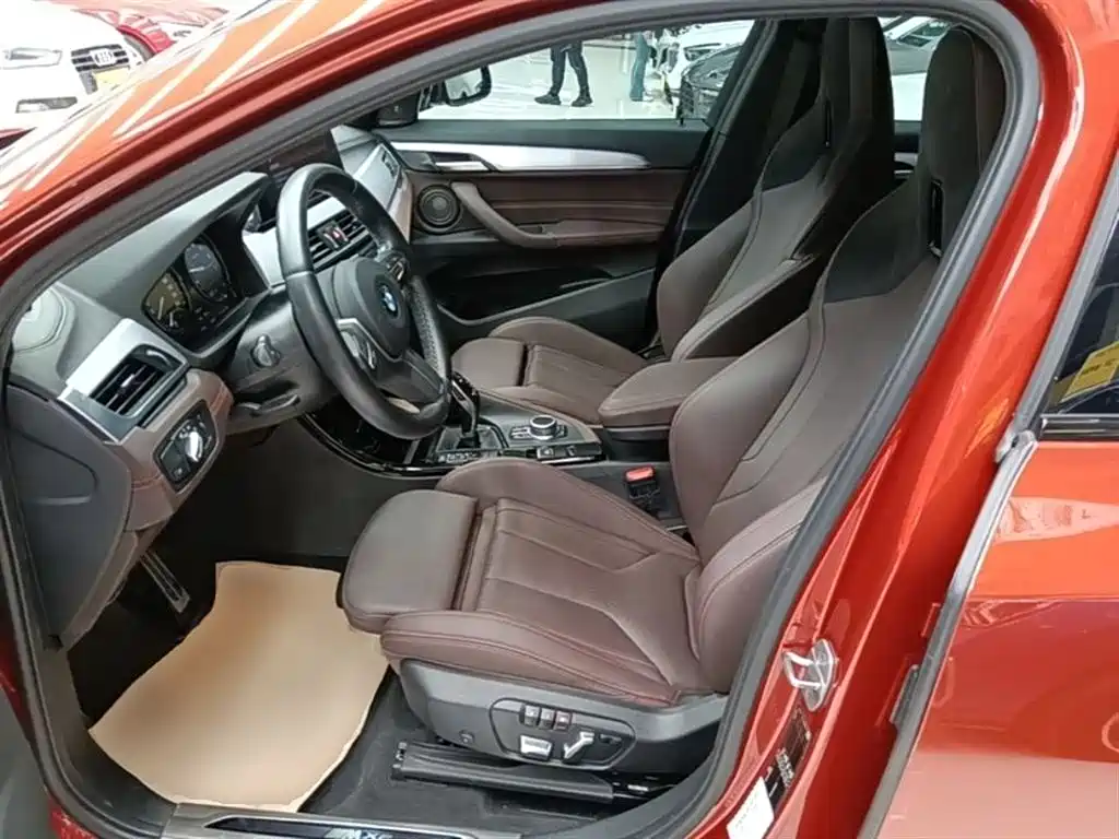BMW X2