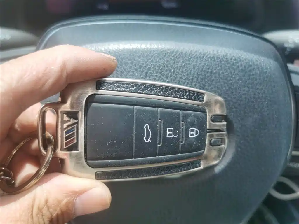 Toyota Camry 2021 2.5G Luxury Edition фото 12