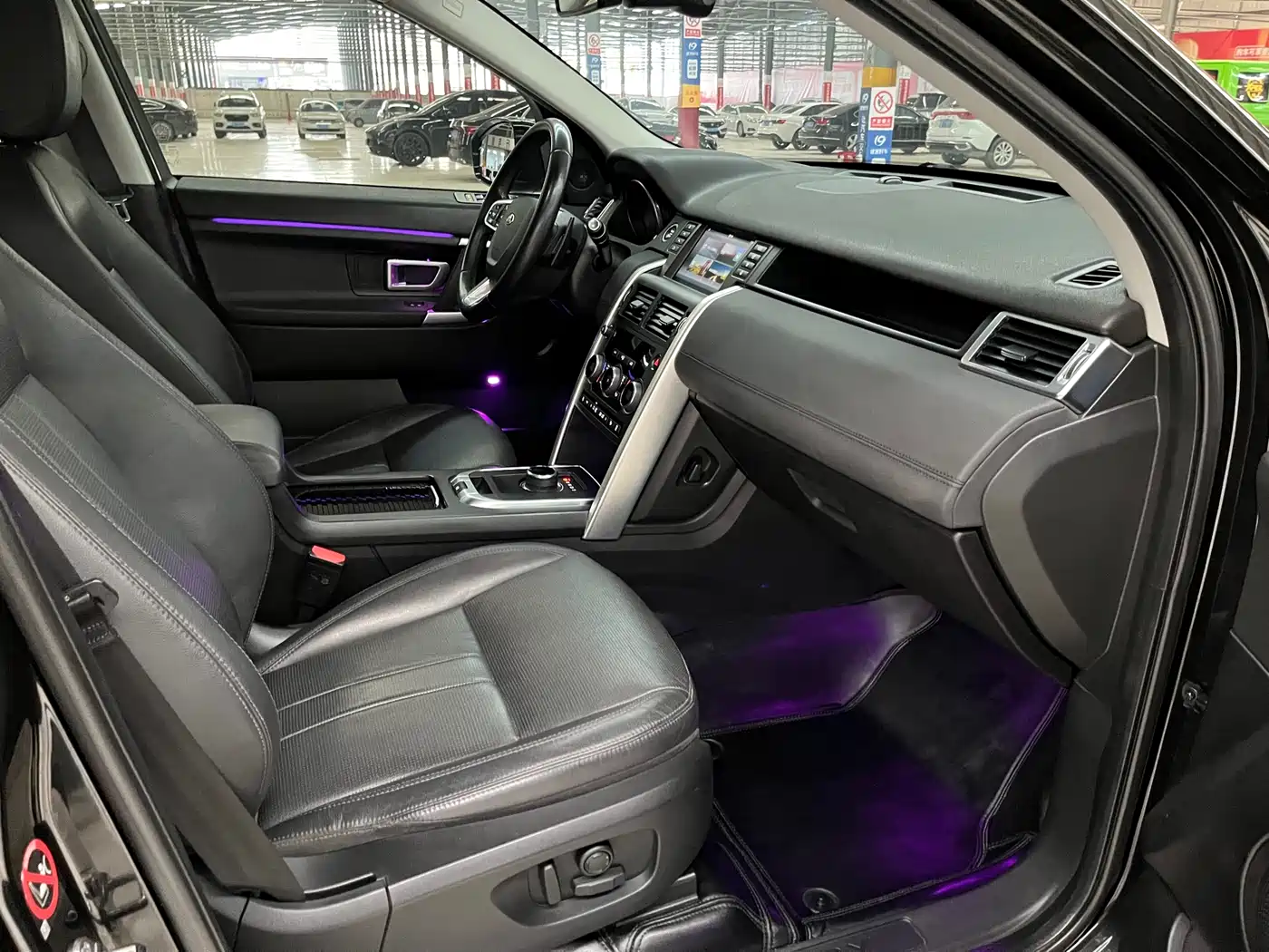 Land Rover Discovery Sport 2019 240PS SE Edition China V фото 11