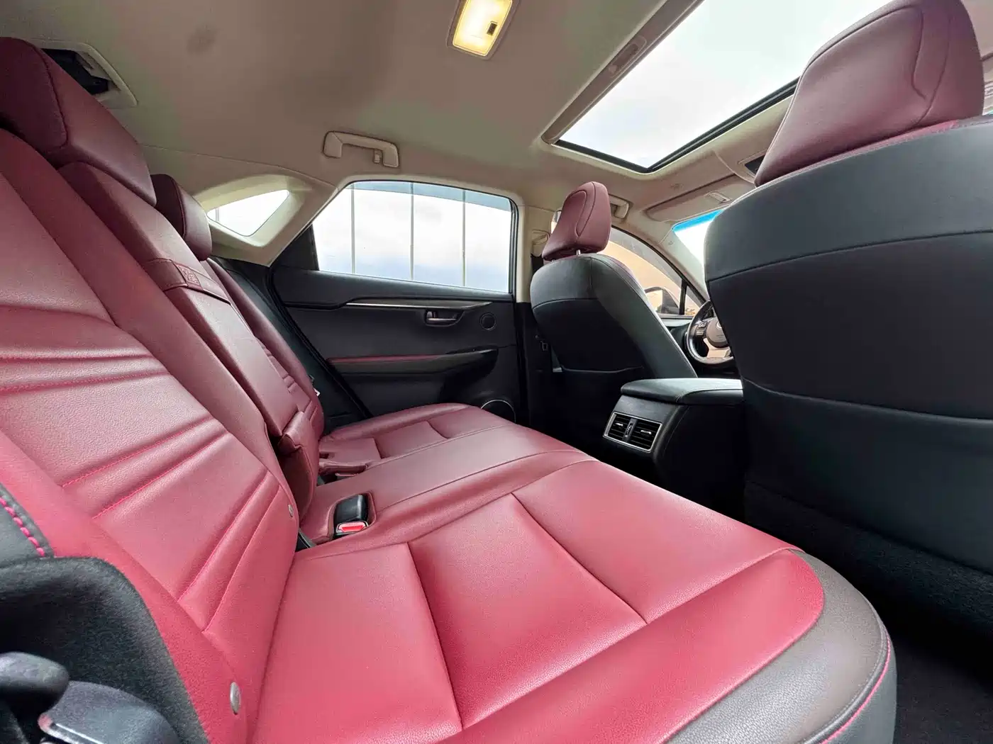 Lexus NX 2017 300 AWD Sharp Style Edition фото 7