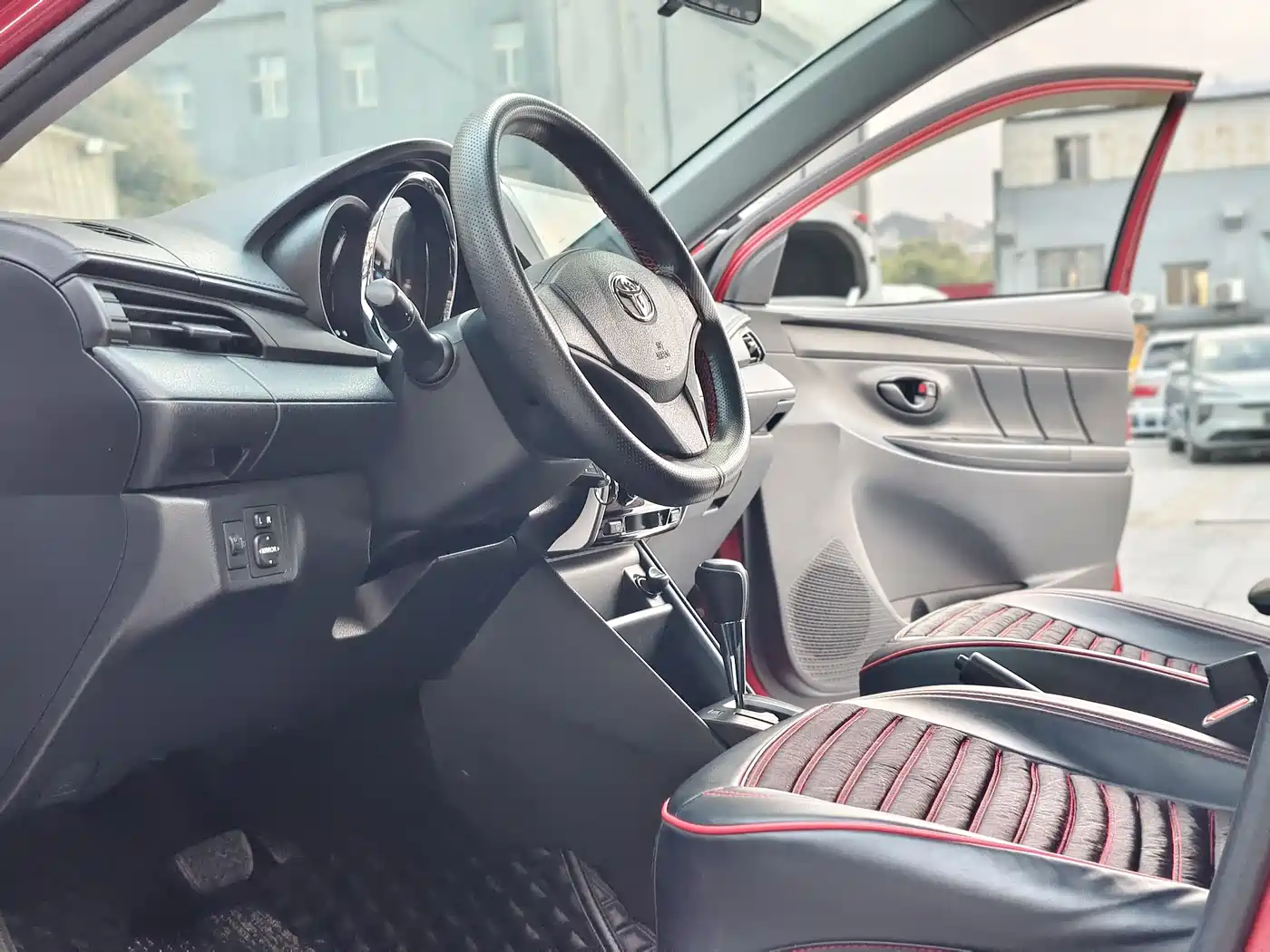 Toyota YARiS L Zhi Xiang 2021 1.5L CVT Leading Edition фото 9