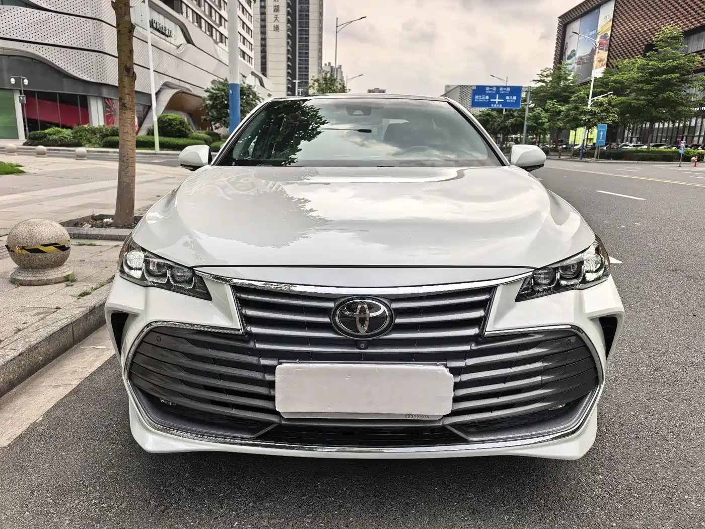 Toyota Avalon 2019 2.5L Touring Premium (China V) фото 14