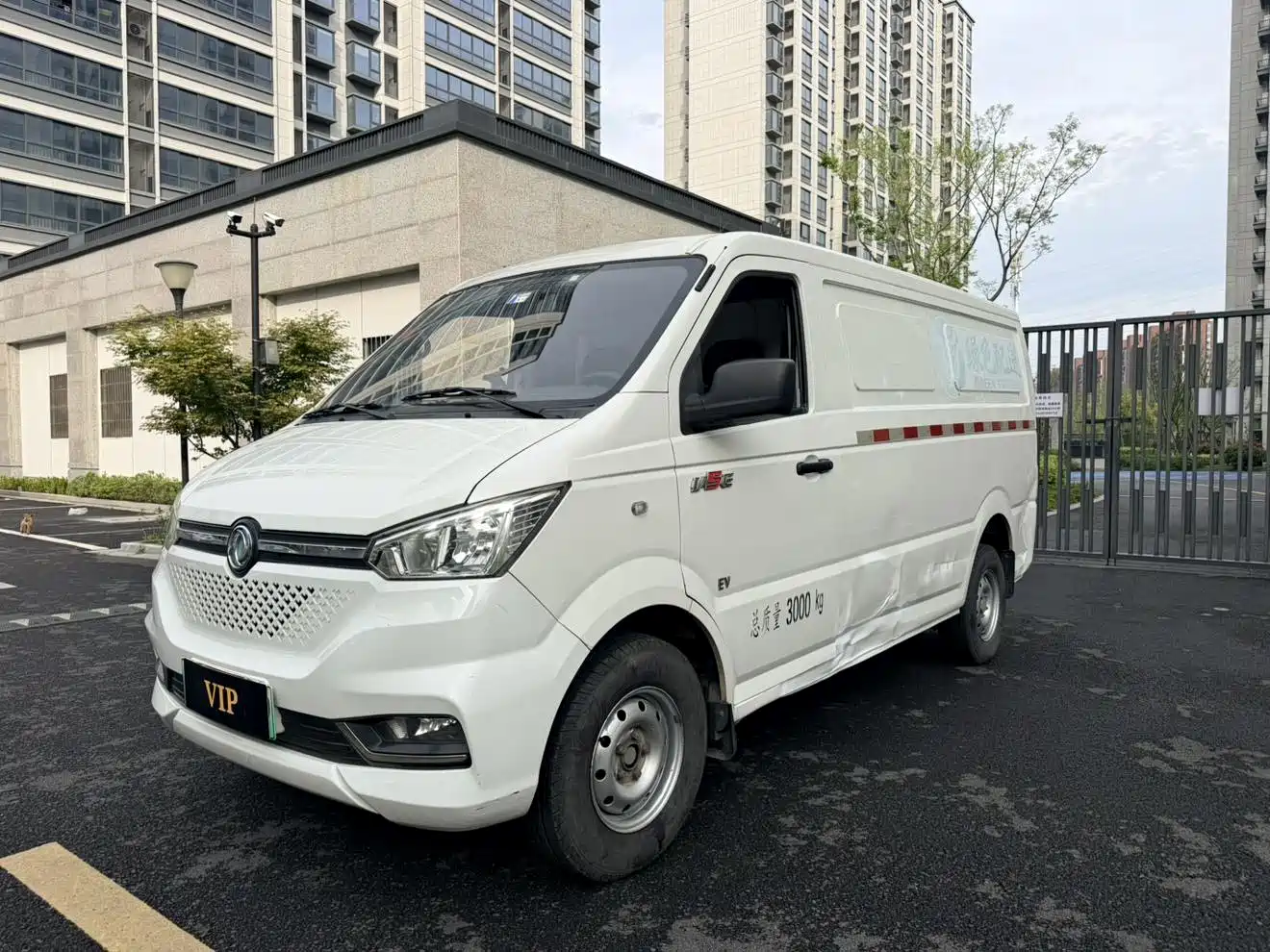 Dongfeng Yufeng Yufeng EM26 2022 2023 Standard Edition 41.472kWh Henan Lithium