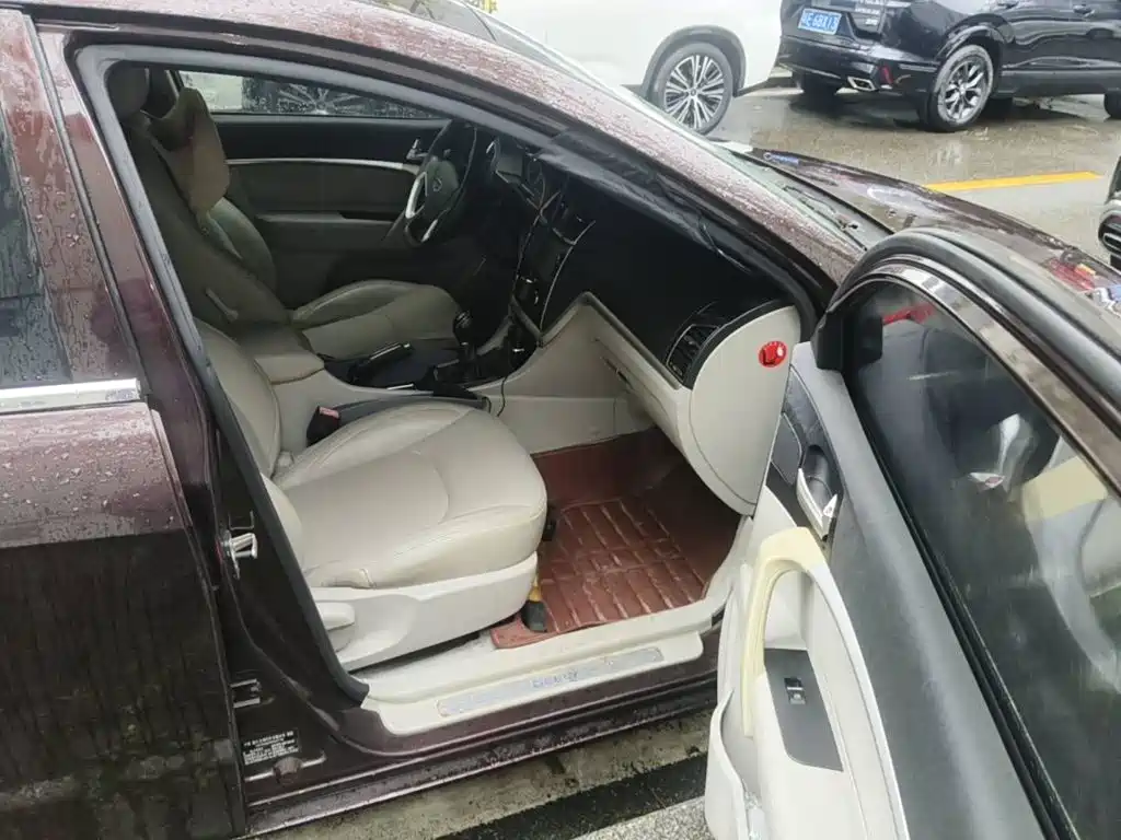 Geely Emgrand 2014 2014 Sedan 1.5L Manual Elite