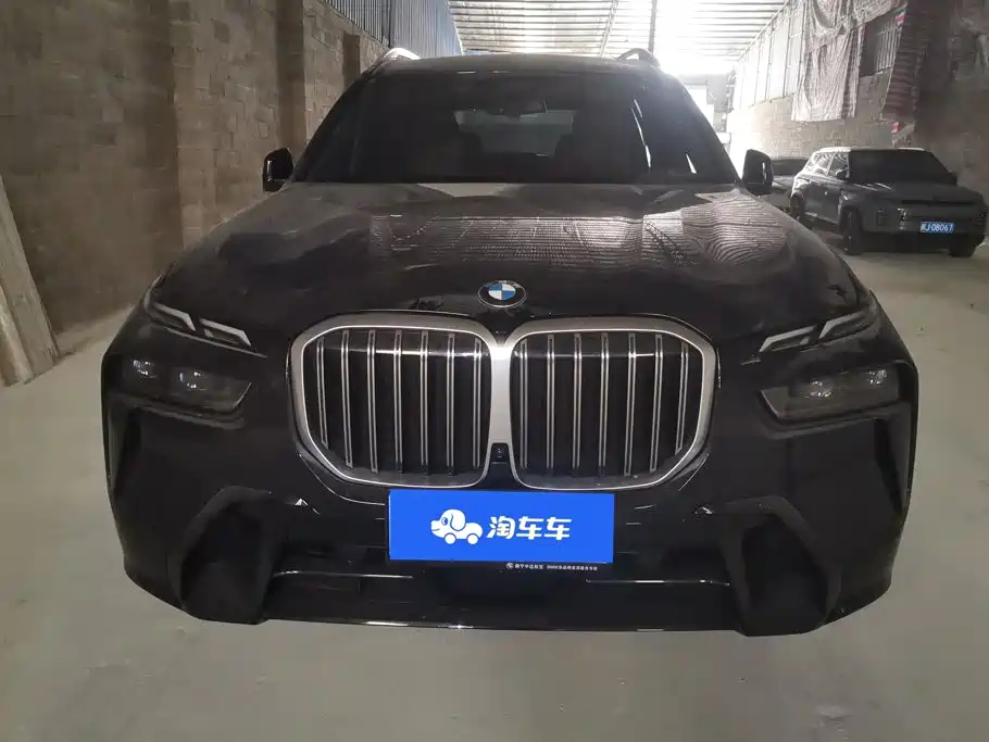 Фото 2 - BMW X7