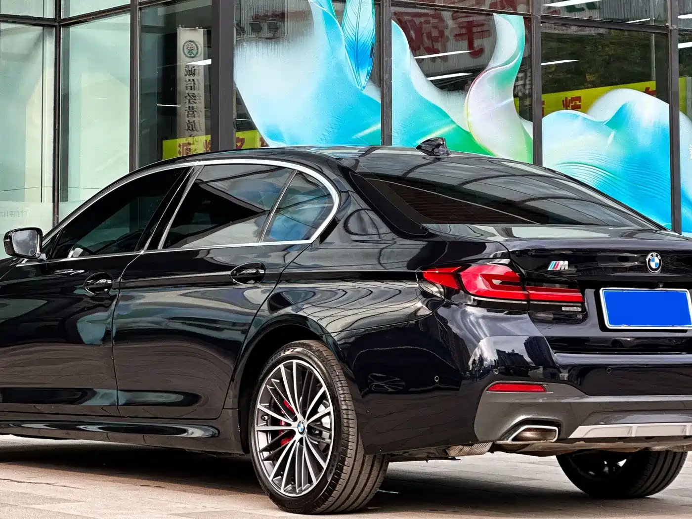 BMW 5 Series 2021 530Li Leading M Sport Package фото 7