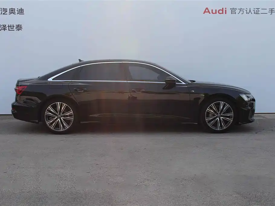 Audi A6L 2021 45 TFSI quattro Exclusive Sport фото 3