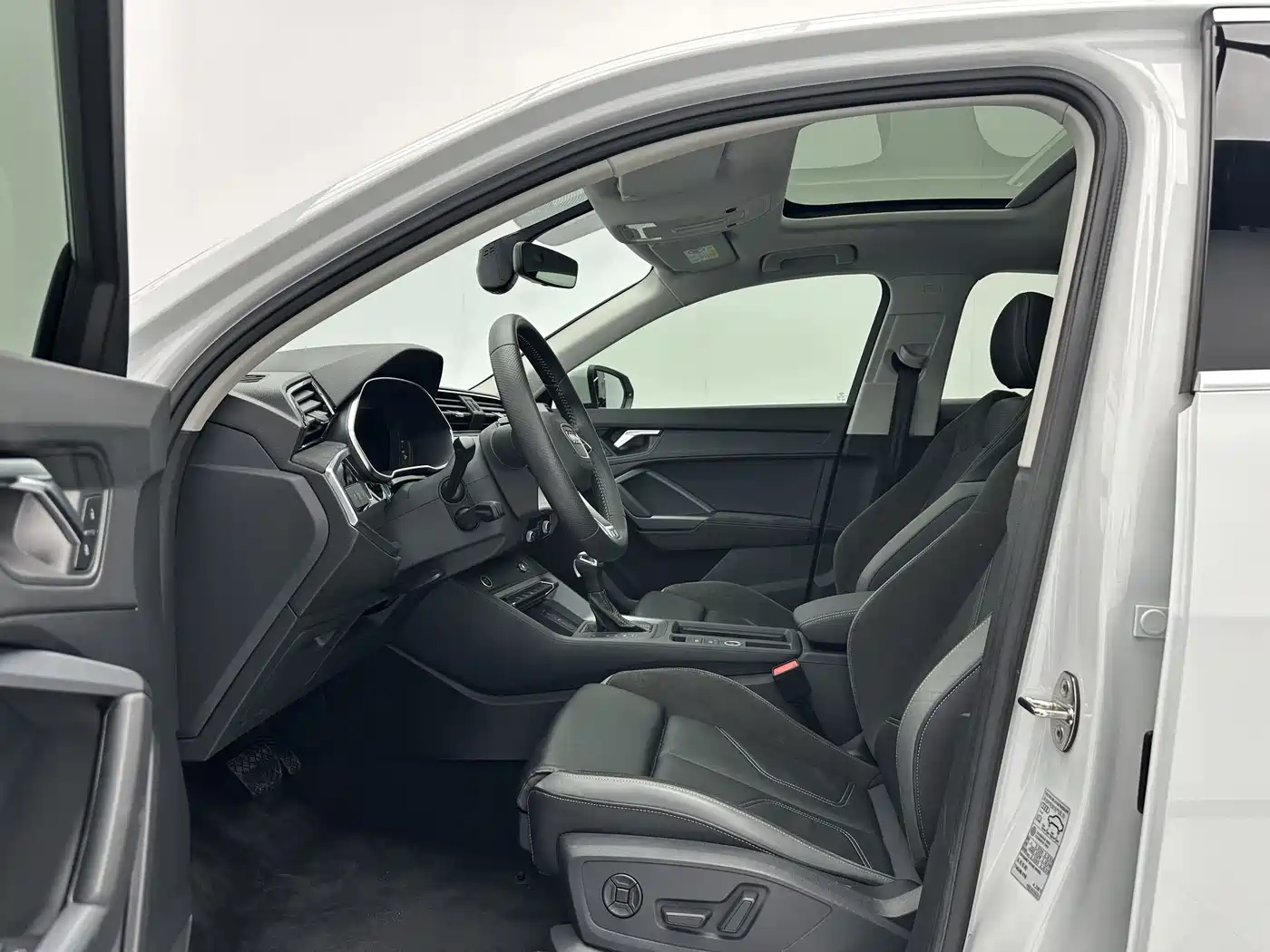 Audi Q3 Sportback 2022 35 TFSI Progressive фото 5