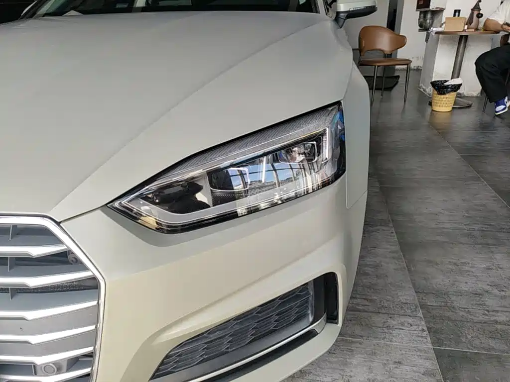 Photo 24 - Audi A5 (Import)