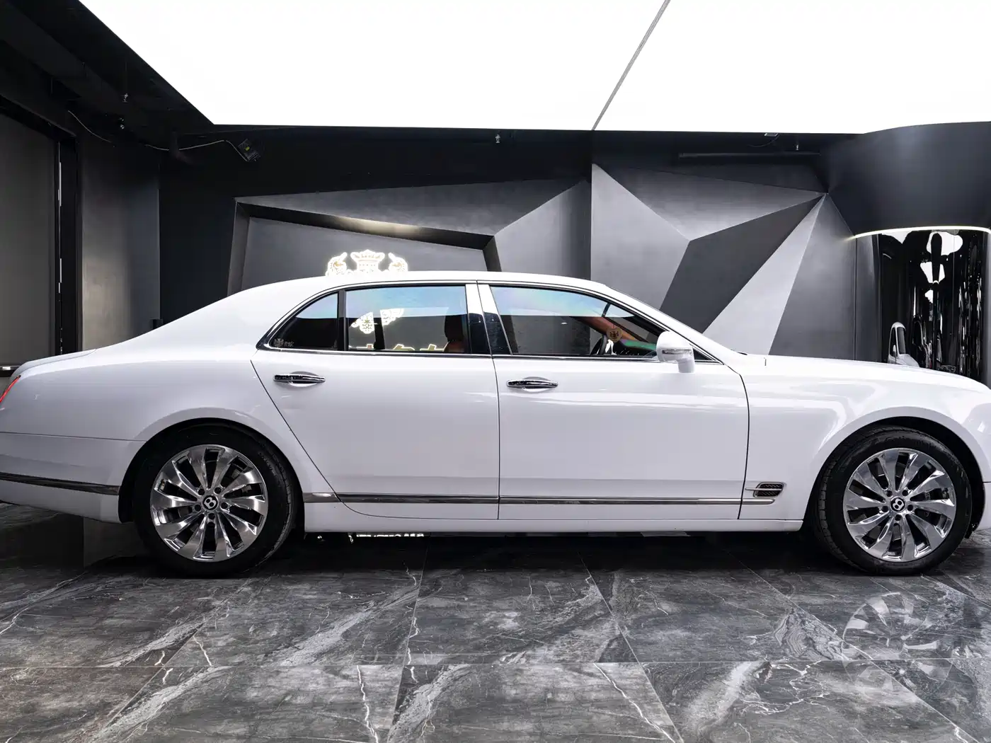 Bentley Mulsanne 2011 6.8T Luxury Edition фото 4
