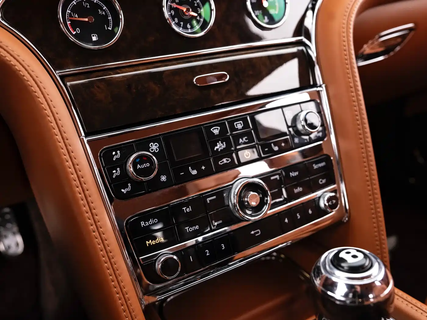 Bentley Mulsanne 2011 6.8T Luxury Edition фото 15