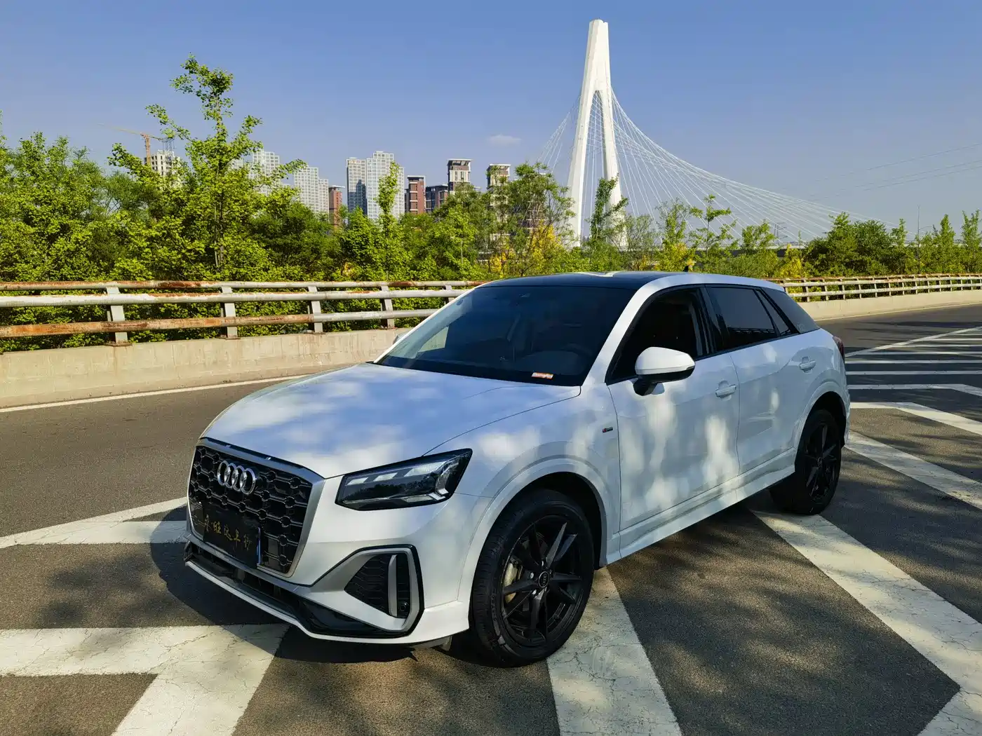 Audi Q2L 2022 35 TFSI Fashion Elegance
