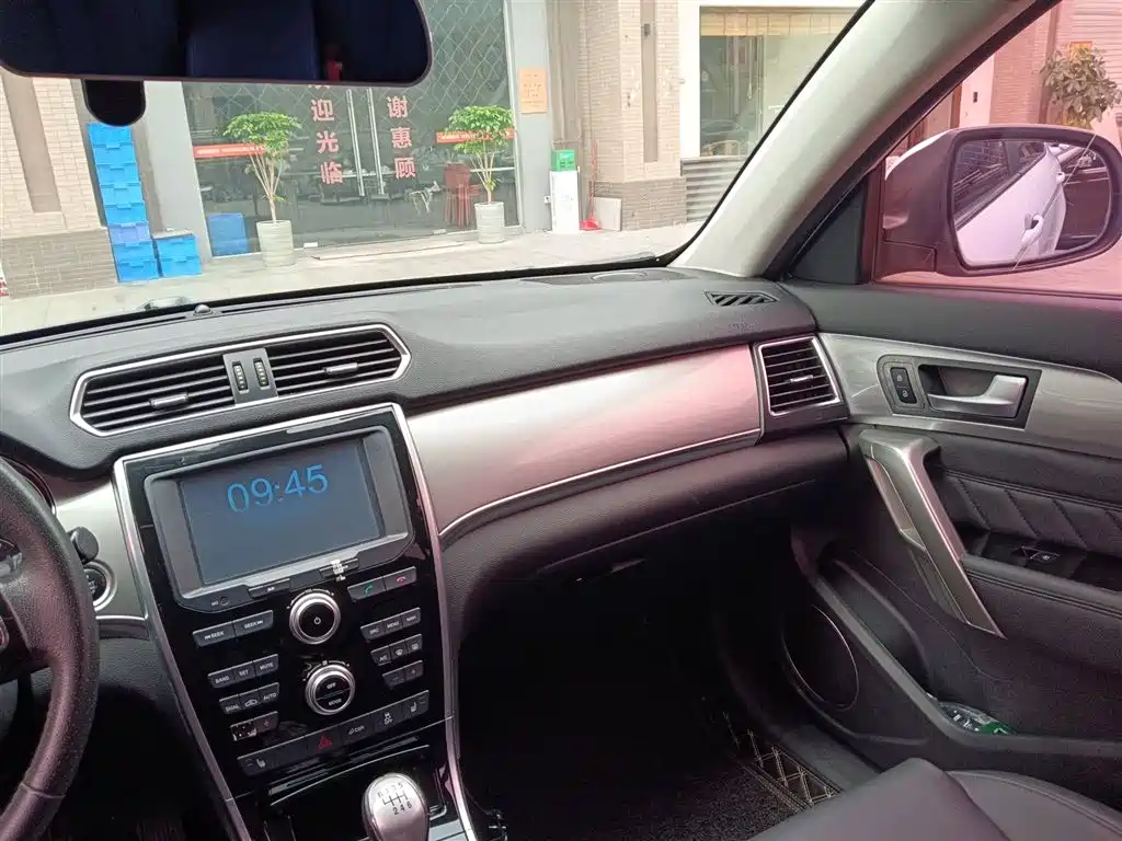 Haval H2 2016 Red Label 1.5T Manual 2WD Luxury фото 6