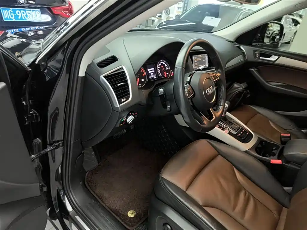 Audi Q5 2018 Collector's Edition 40 TFSI Progressive фото 16