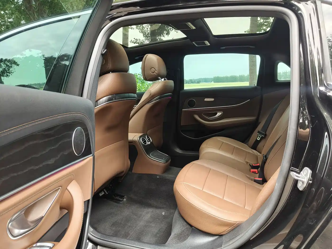 Mercedes-Benz E-Class 2021 E 300 L Fashion фото 10