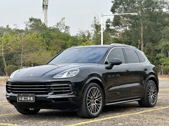 PORSCHE CAYENNE