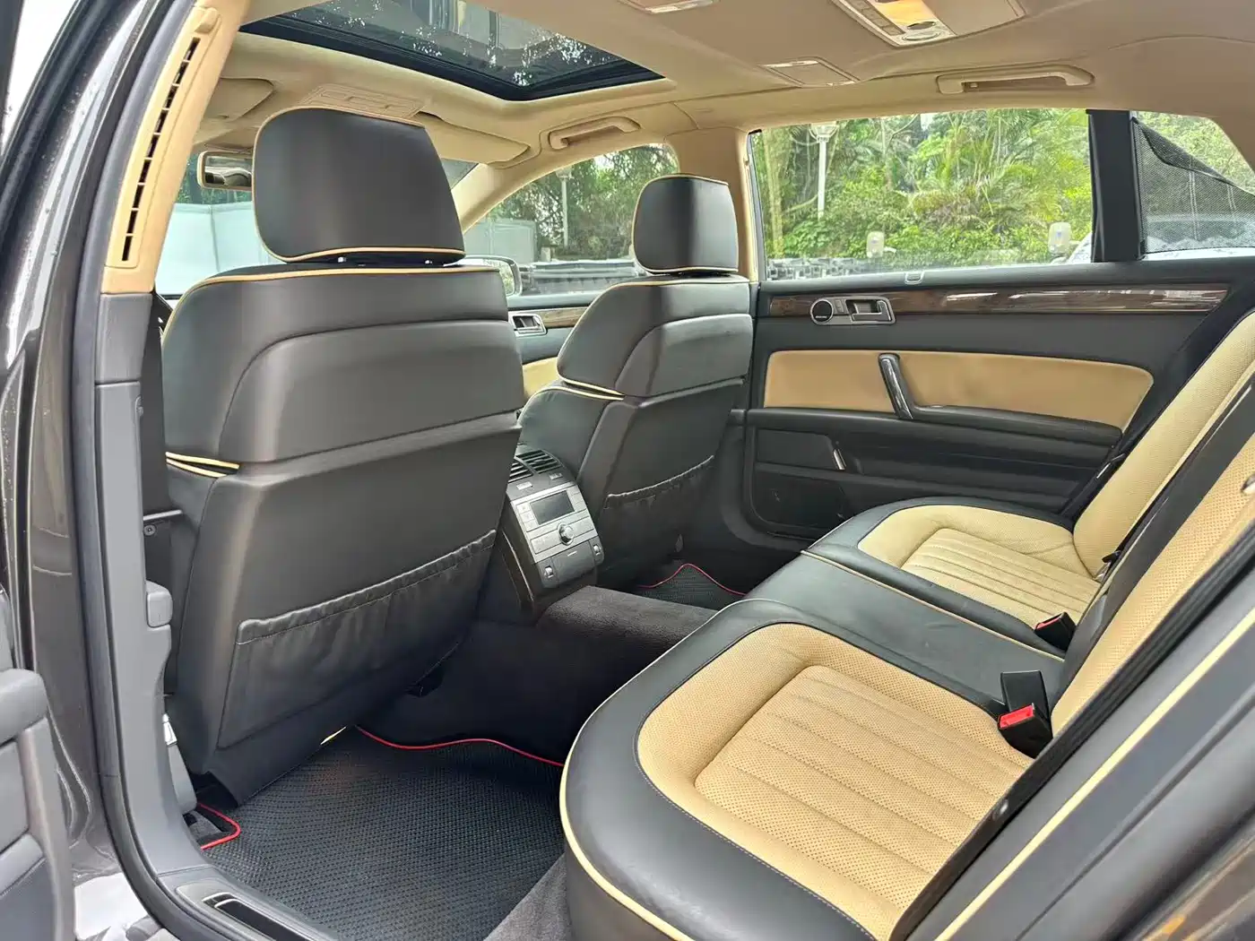 Volkswagen Phaeton 2012 3.0L Elite Custom фото 8