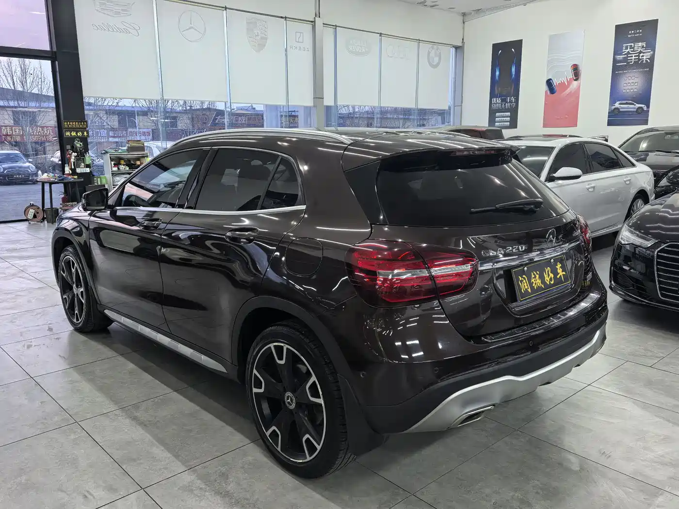 Mercedes-Benz GLA 2017 GLA 220 4MATIC Fashion фото 4