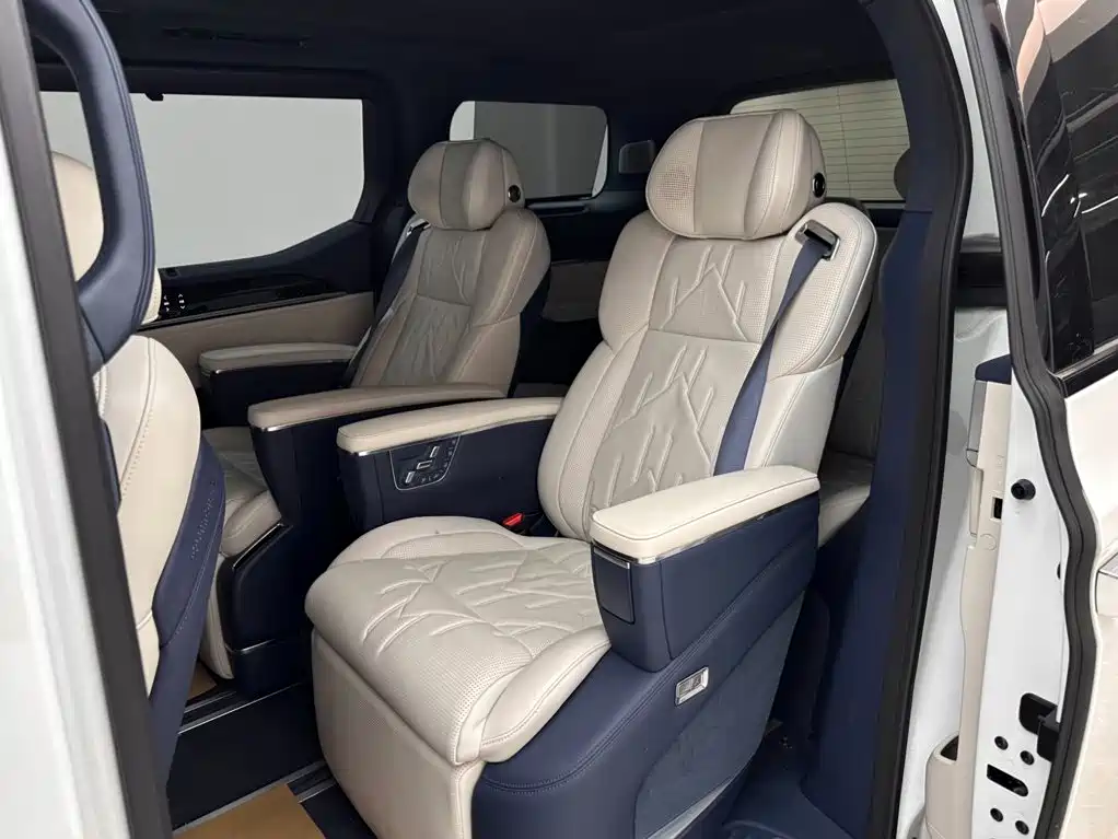 ZEEKR 009 2025 2024 7-Seat Aisle AWD Version 108kWh