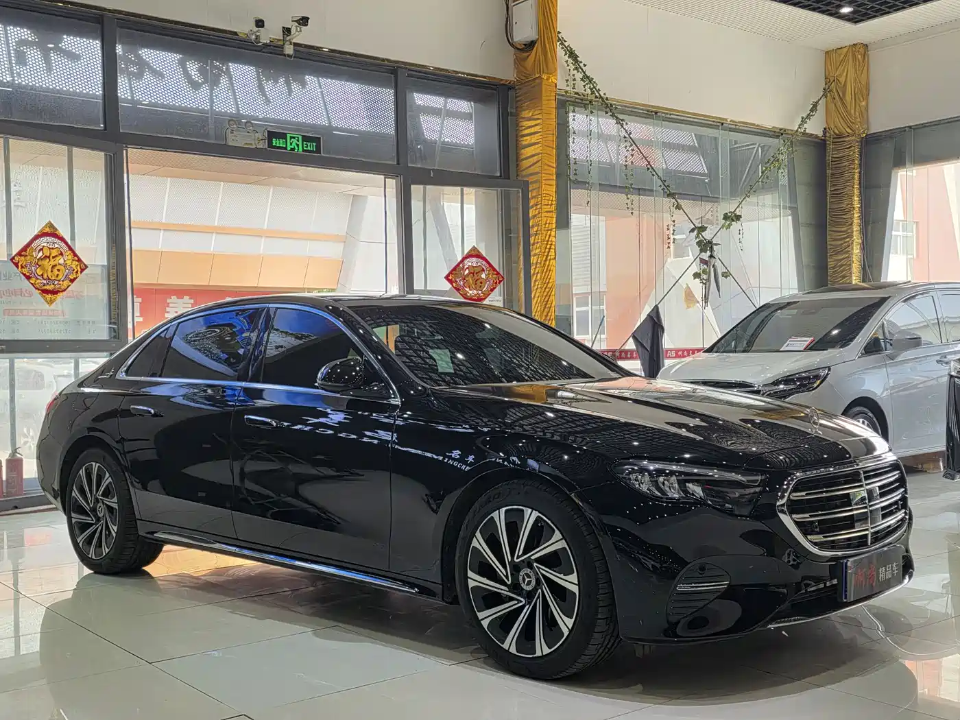 Mercedes-Benz E-Class 2025 E 300 L Luxury фото 3