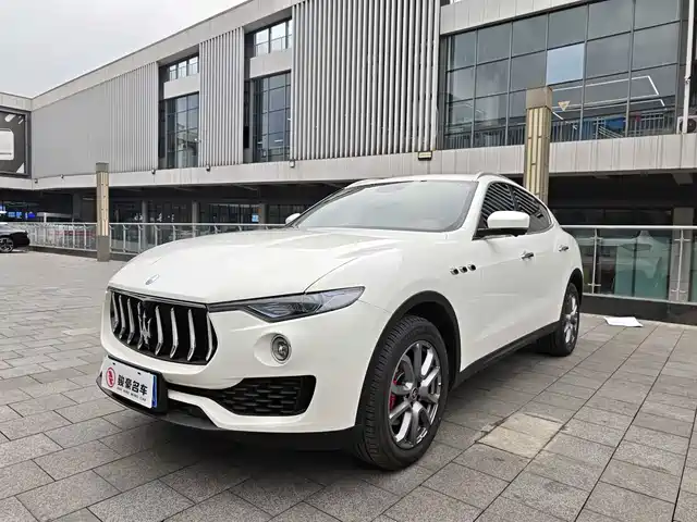 maserati levante