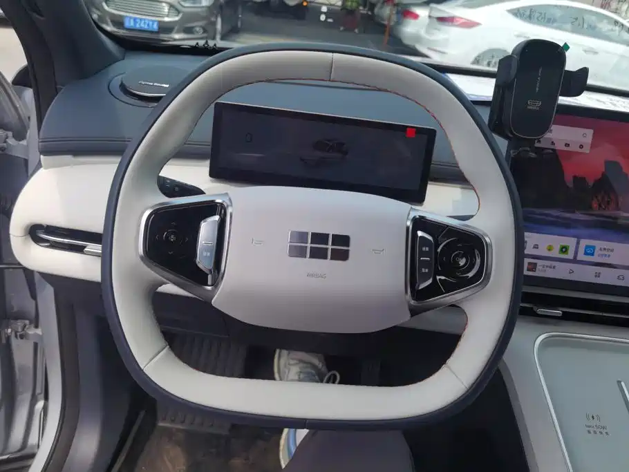 Geely Galaxy Galaxy Starship 7 EM-i 2025 2025 Model 120km Explorer+ Edition