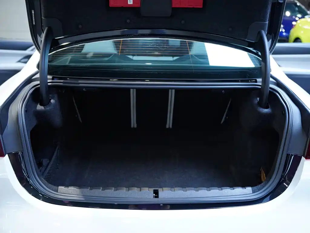 BMW M4 2025 2024 BMW M4 Coupe M xDrive Competition